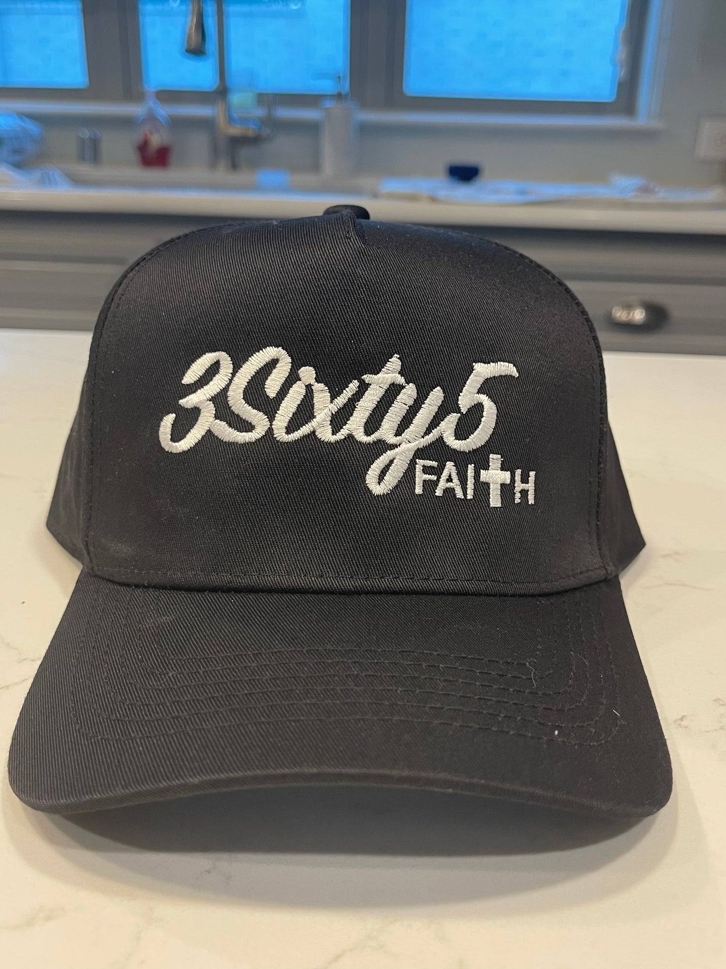 Black/White Hat
